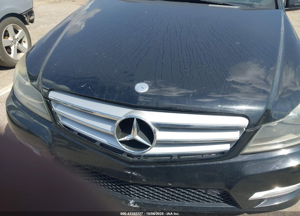 2013 MERCEDES-BENZ C CLASS VIN: WDDGF4HBXDR292953