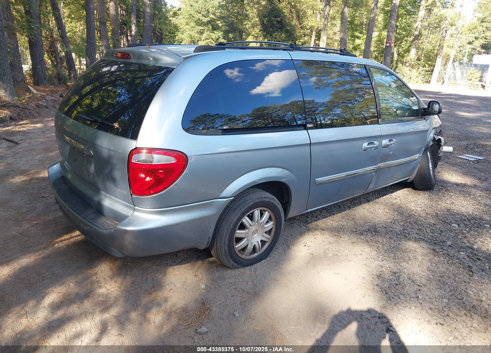 2005 CHRYSLER TOWN & COUNTRY TOURING VIN: 2C4GP54L25R530124