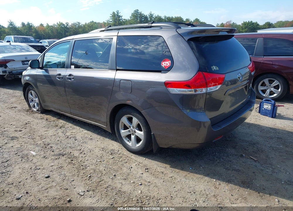 2013 TOYOTA SIENNA LE V6 8 PASSENGER VIN: 5TDKK3DC2DS362729