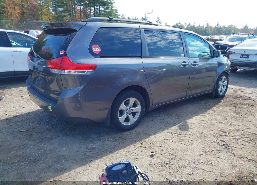 2013 TOYOTA SIENNA LE V6 8 PASSENGER VIN: 5TDKK3DC2DS362729