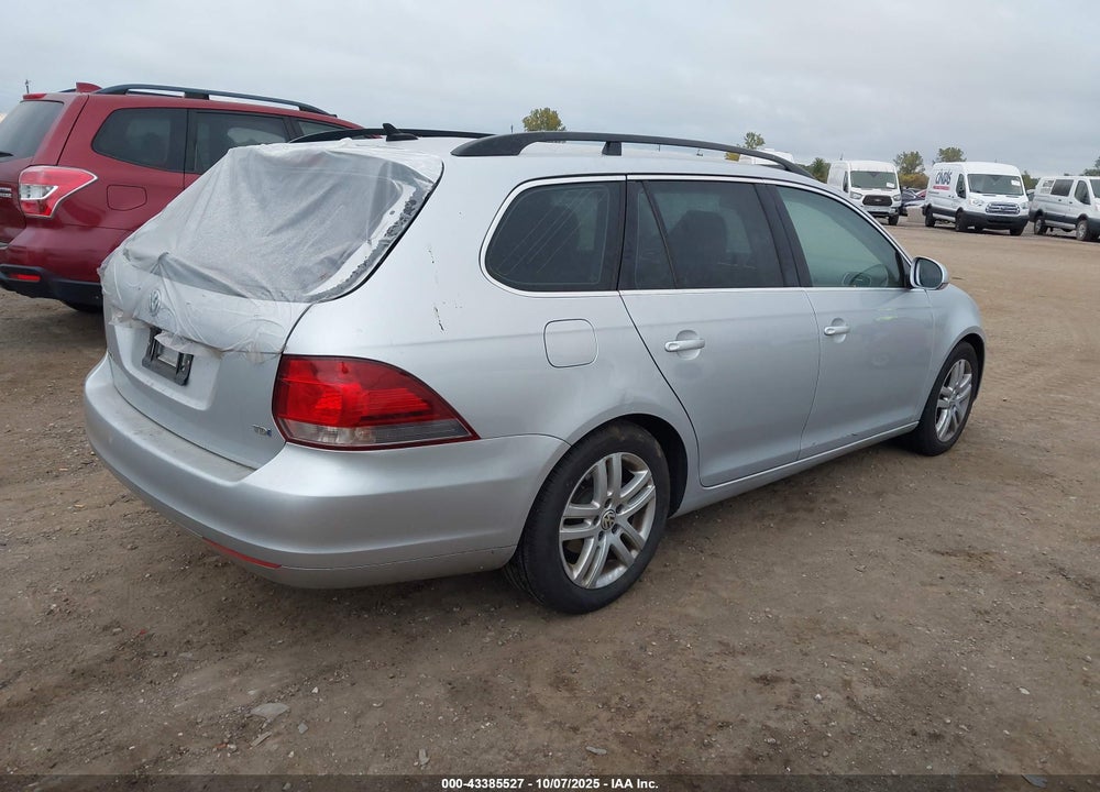 2014 VOLKSWAGEN JETTA SPORTWAGEN 2.0L TDI VIN: 3VWPL7AJ2EM626334