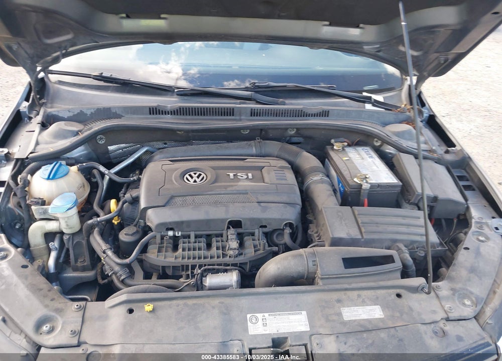 2015 VOLKSWAGEN JETTA VIN: 3VWD17AJXFM418616