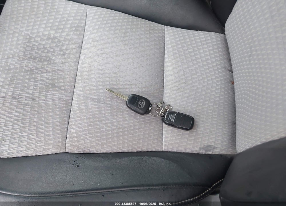 2012 TOYOTA CAMRY SE VIN: 4T1BF1FK2CU041941