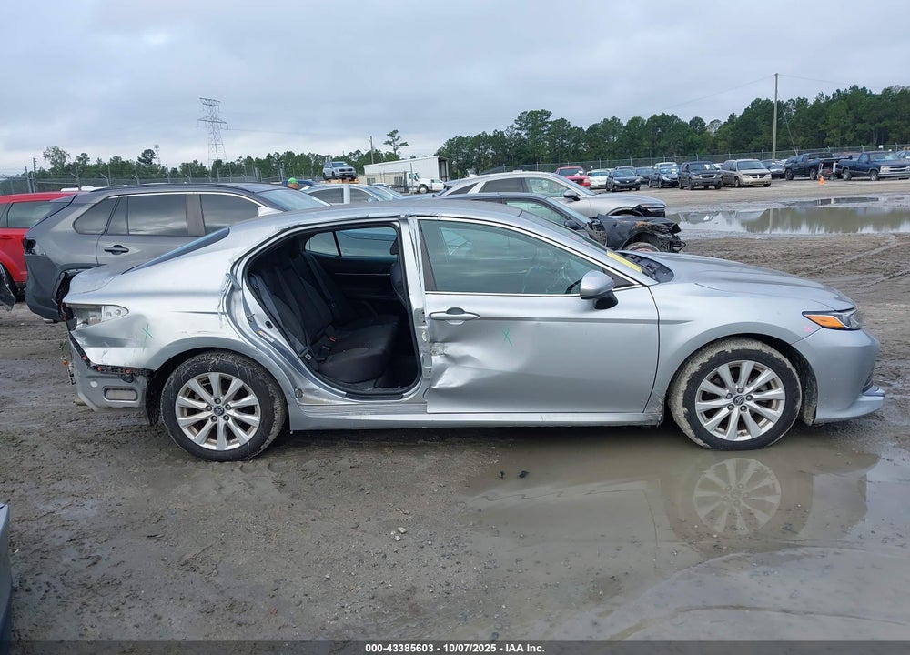 2019 TOYOTA CAMRY LE VIN: 4T1B11HK8KU757480