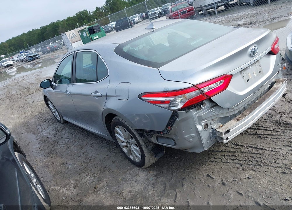 2019 TOYOTA CAMRY LE VIN: 4T1B11HK8KU757480