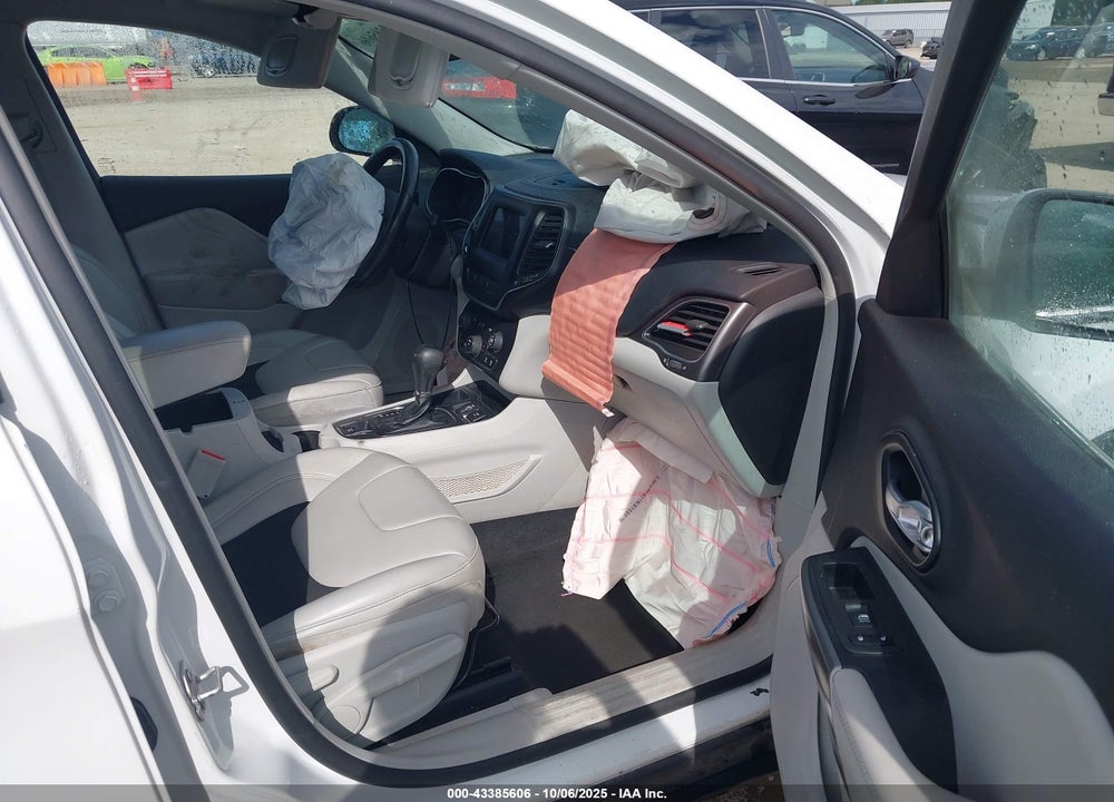2021 JEEP CHEROKEE VIN: 1C4PJLLB4MD187137