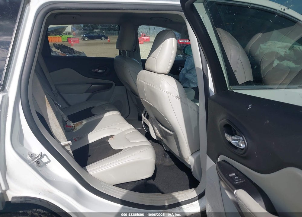 2021 JEEP CHEROKEE VIN: 1C4PJLLB4MD187137