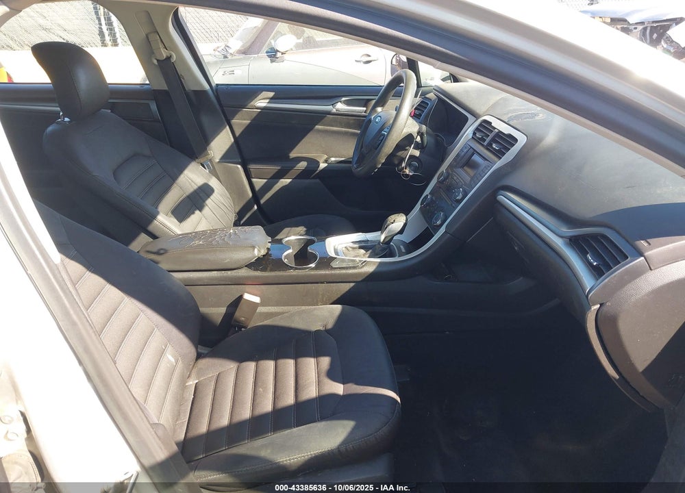 2015 FORD FUSION VIN: 3FA6P0H70FR162572