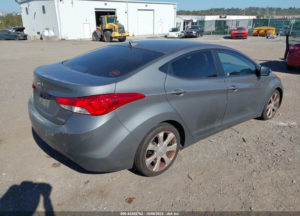 2013 HYUNDAI ELANTRA VIN: 5NPDH4AE7DH216531
