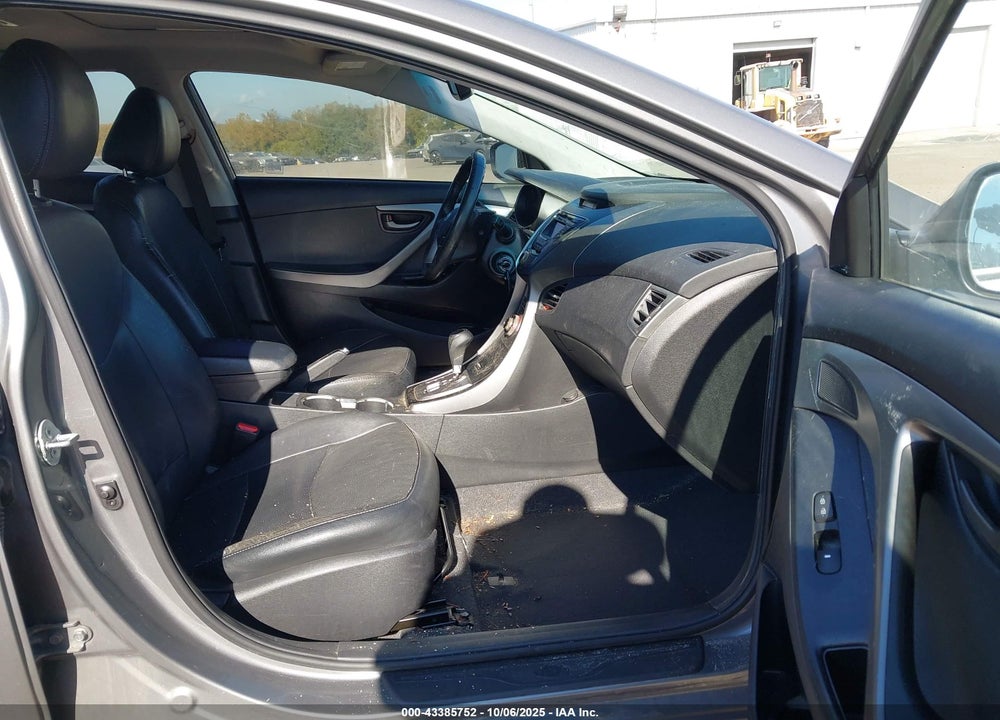2013 HYUNDAI ELANTRA VIN: 5NPDH4AE7DH216531