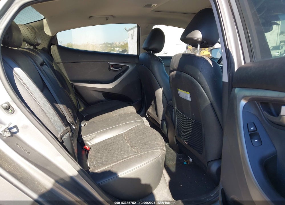 2013 HYUNDAI ELANTRA VIN: 5NPDH4AE7DH216531