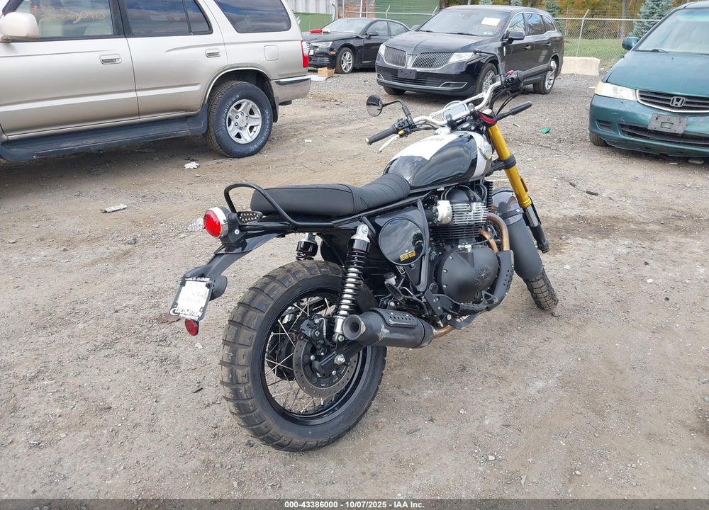 2025 ROYAL ENFIELD MOTORS BEAR 650 VIN: ME3HAN475SK700021