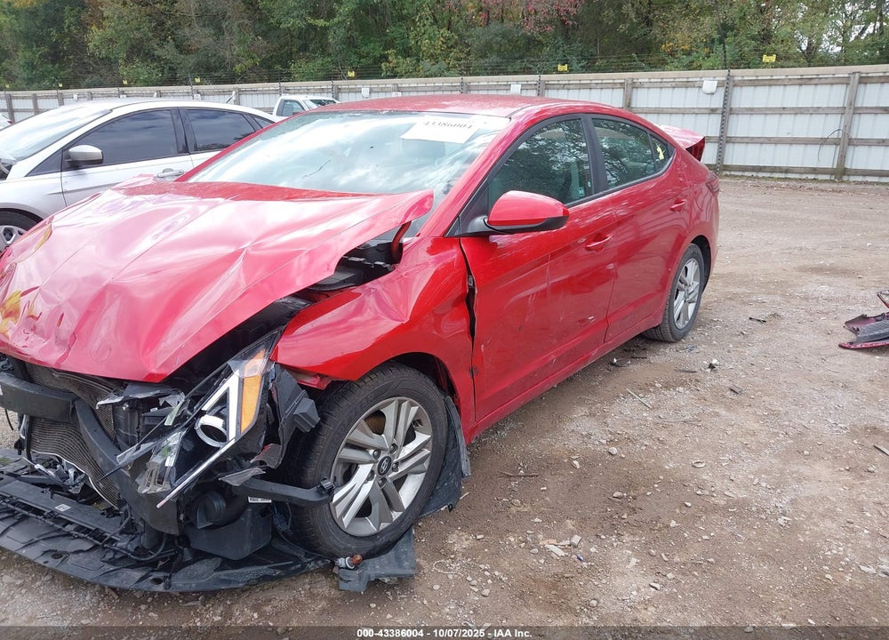 2020 HYUNDAI ELANTRA VIN: 5NPD84LF1LH581078