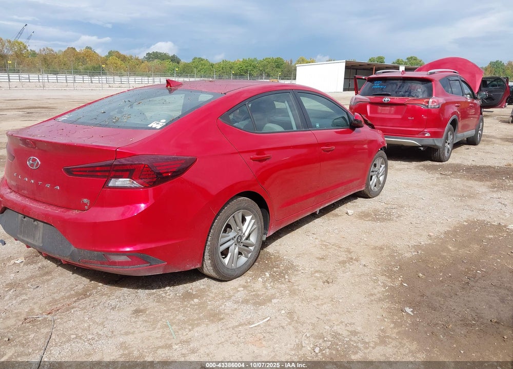 2020 HYUNDAI ELANTRA VIN: 5NPD84LF1LH581078