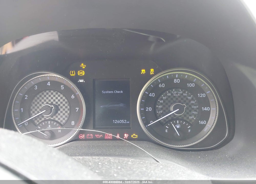 2020 HYUNDAI ELANTRA VIN: 5NPD84LF1LH581078