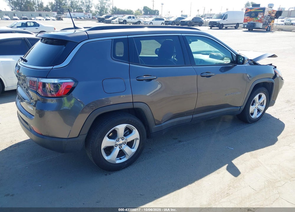 2019 JEEP COMPASS VIN: 3C4NJCBB2KT855422