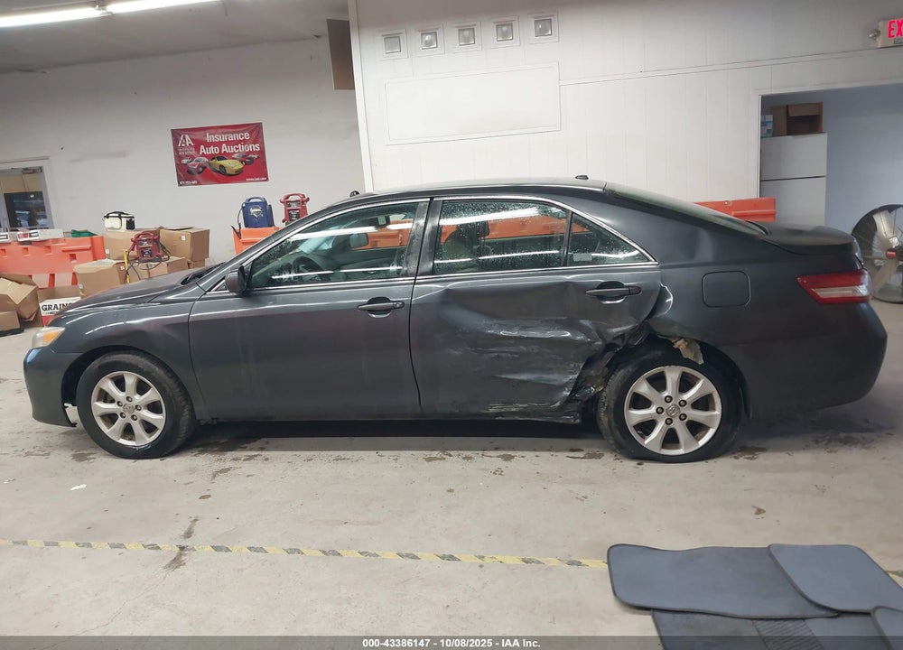 2011 TOYOTA CAMRY VIN: 4T1BF3EK2BU213767