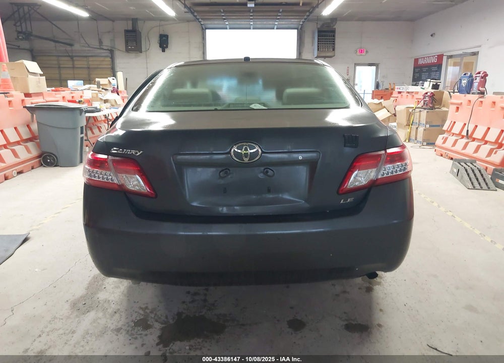 2011 TOYOTA CAMRY VIN: 4T1BF3EK2BU213767