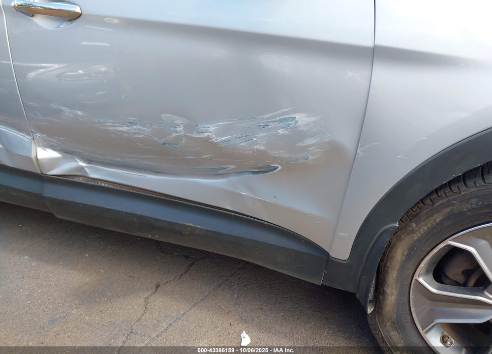 2015 HYUNDAI SANTA FE GLS VIN: KM8SM4HF8FU112121