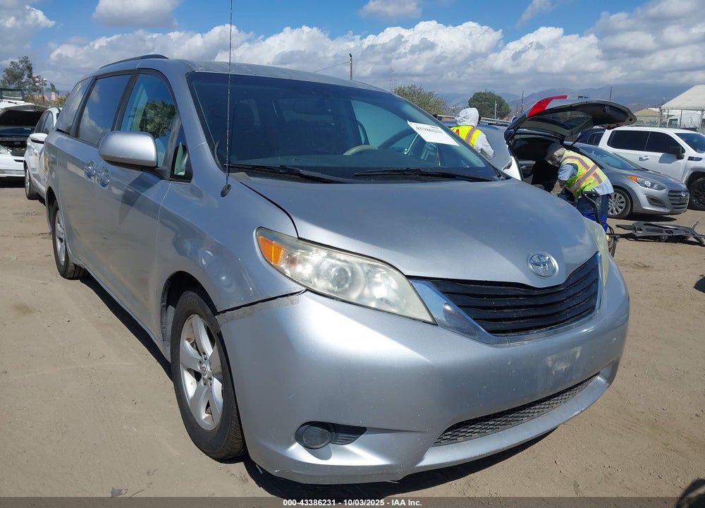 2011 TOYOTA SIENNA LE V6 VIN: 5TDKK3DC4BS128475