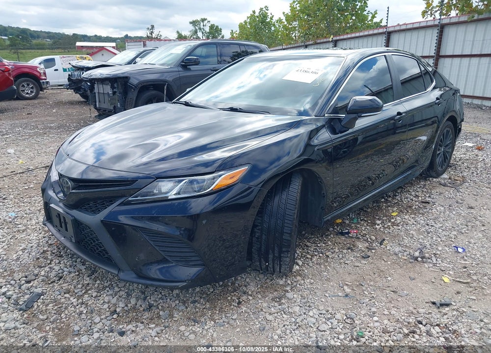 2018 TOYOTA CAMRY SE VIN: 4T1B11HK7JU068397