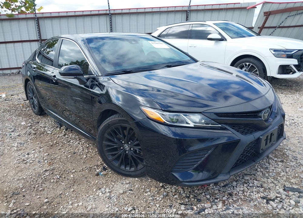2018 TOYOTA CAMRY SE VIN: 4T1B11HK7JU068397