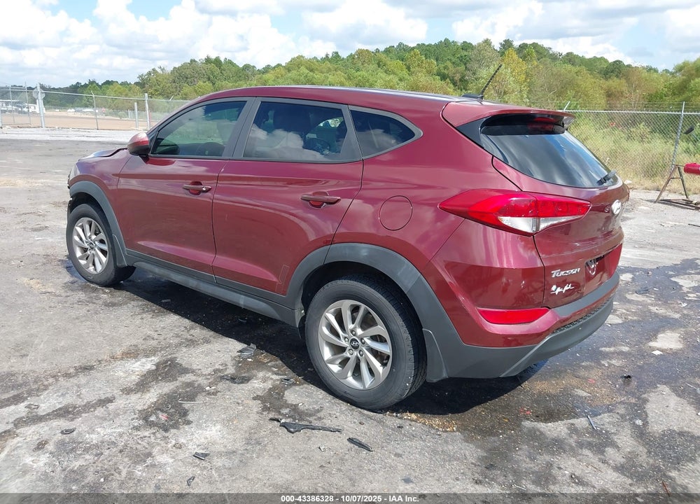 2016 HYUNDAI TUCSON VIN: KM8J23A45GU180690