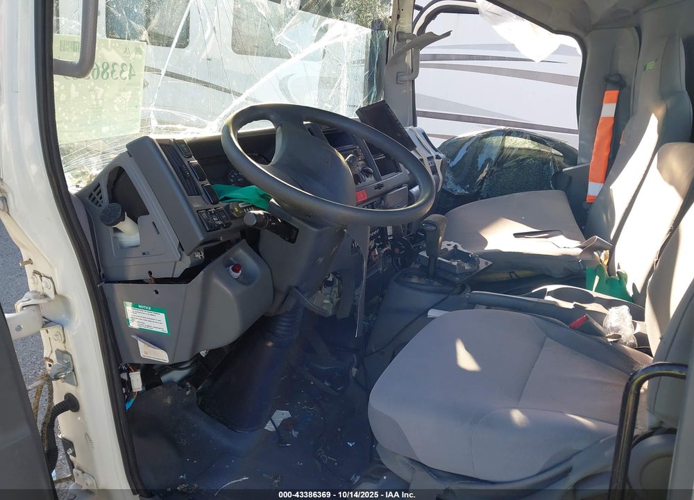 2022 ISUZU NPR HD VIN: 54DC4W1D0NS203421