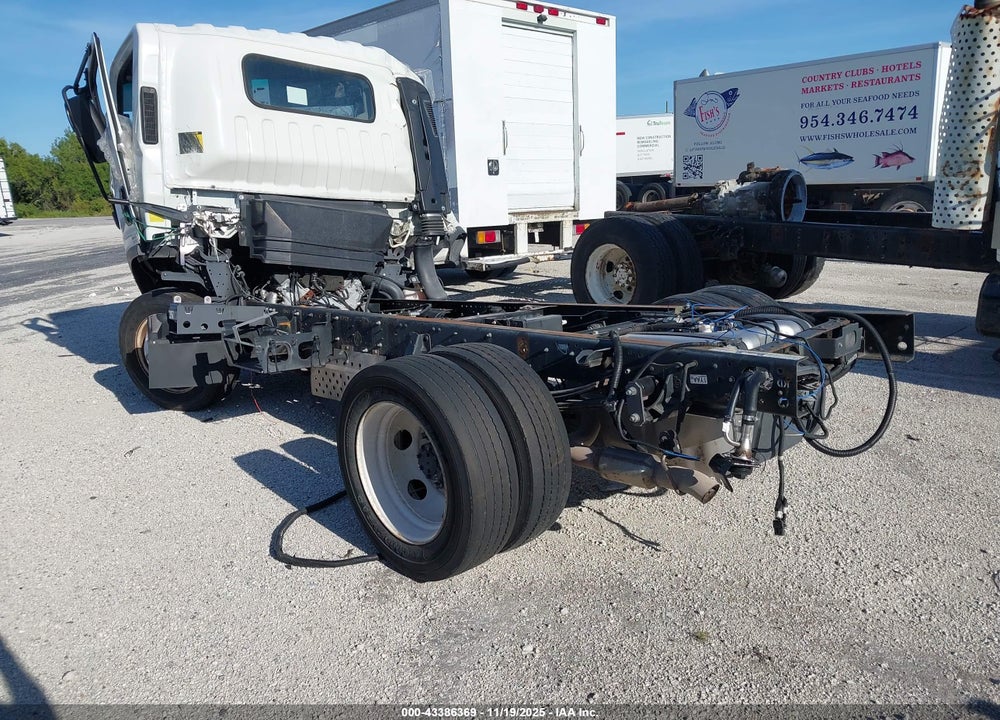 2022 ISUZU NPR HD VIN: 54DC4W1D0NS203421