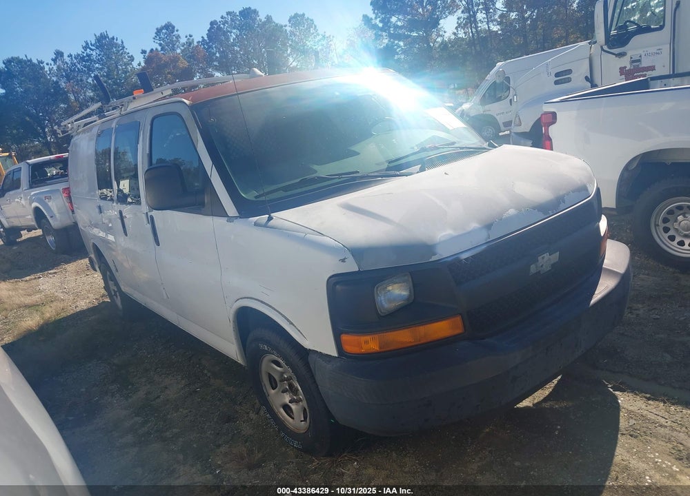 2005 CHEVROLET EXPRESS VIN: 1GCFG15X851242571