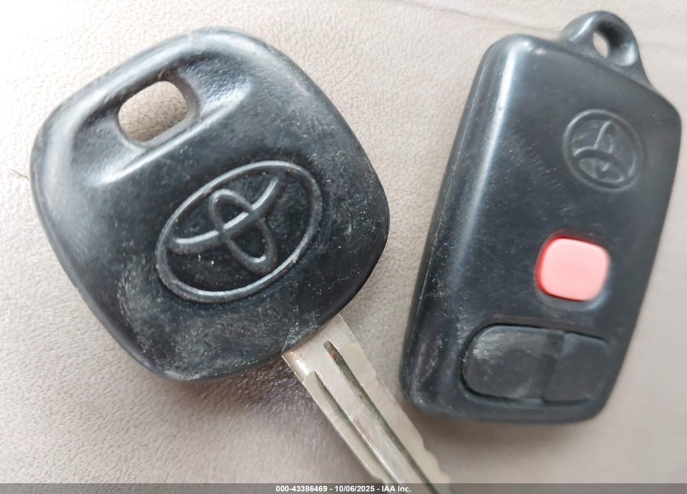 1999 TOYOTA CAMRY XLE V6 VIN: 4T1BF28K0XU081170