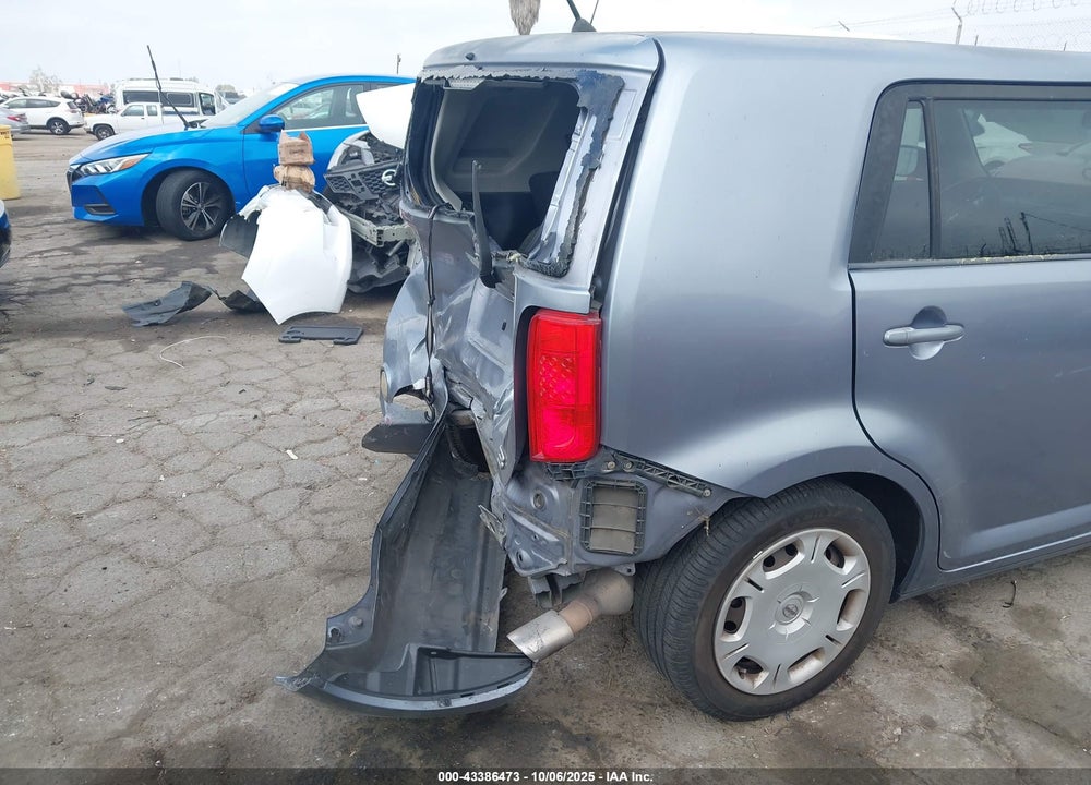 2009 SCION XB VIN: JTLKE50E791078015