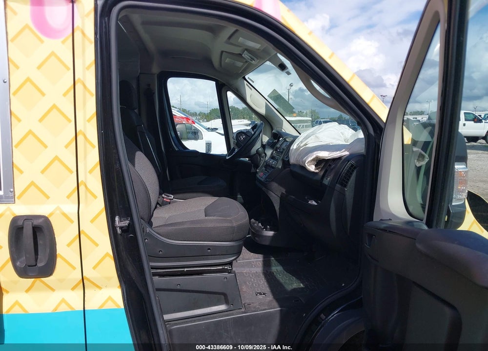2018 RAM PROMASTER 2500 HIGH ROOF 159 WB VIN: 3C6TRVDG6JE124684