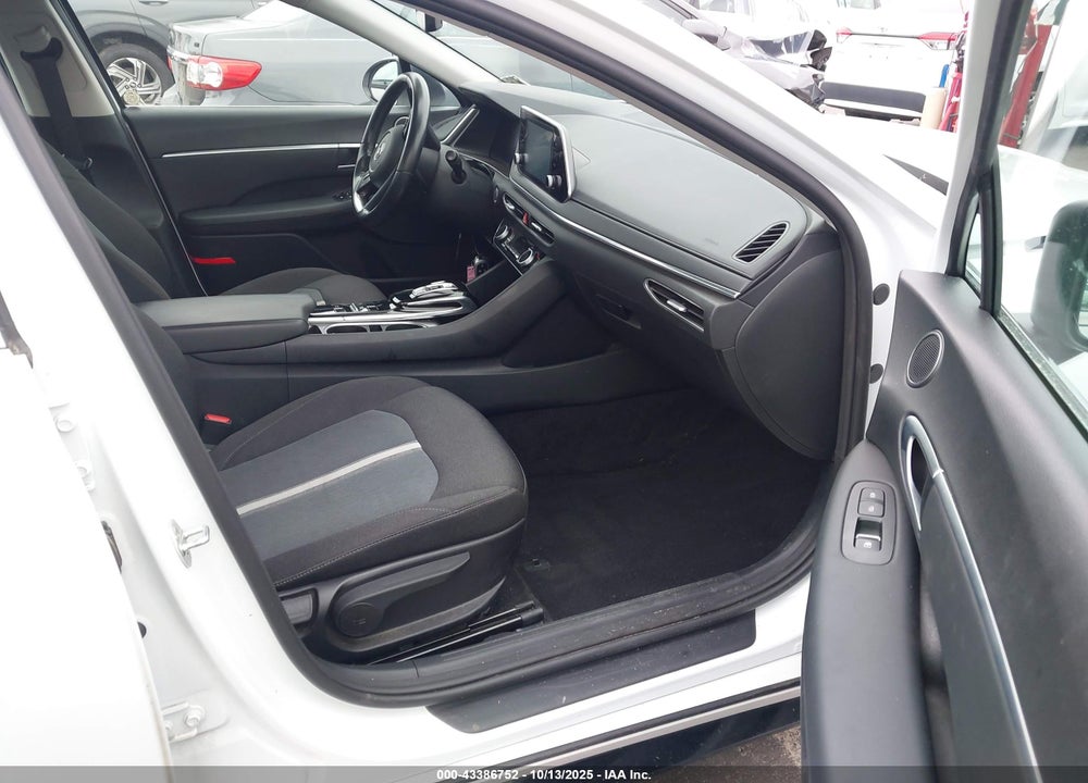 2020 HYUNDAI SONATA VIN: 5NPEF4JA8LH037033