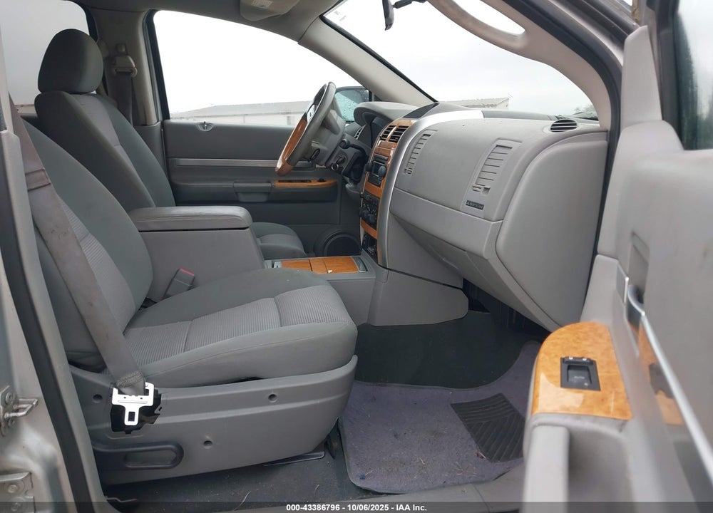 2007 CHRYSLER ASPEN VIN: 1A8HX58PX7F544745
