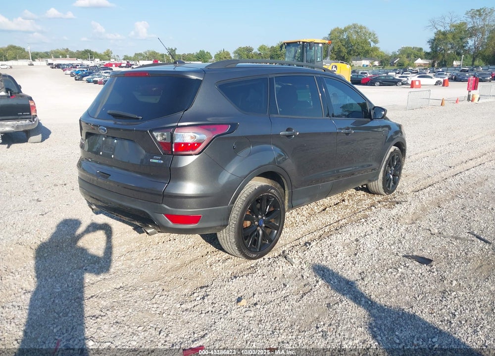 2018 FORD ESCAPE SE VIN: 1FMCU9GDXJUB07285
