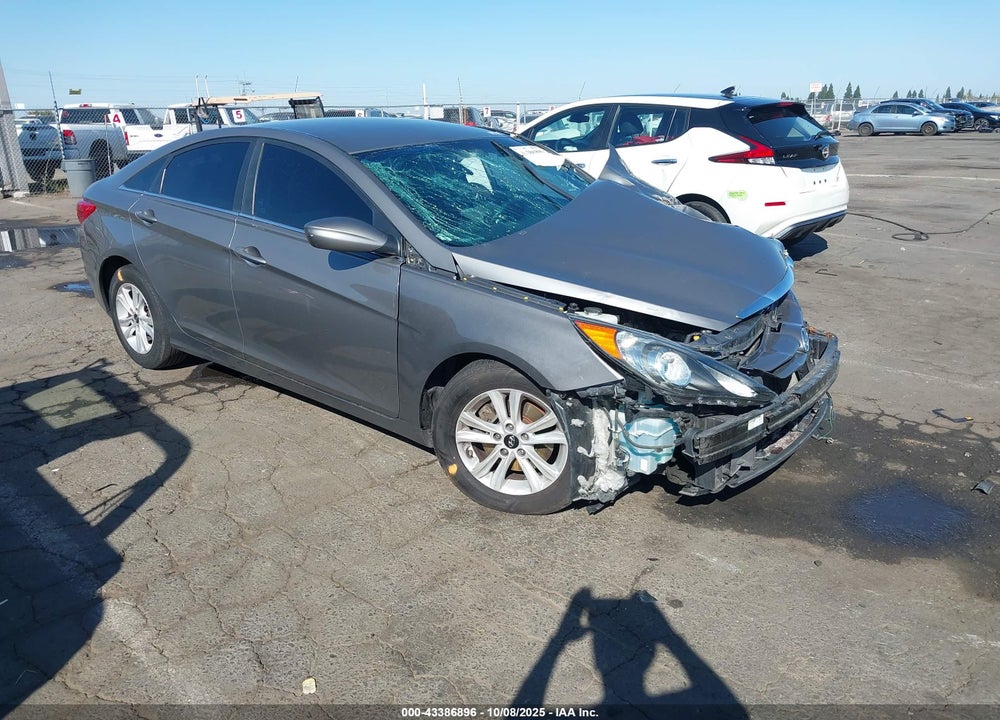 2013 HYUNDAI SONATA GLS VIN: 5NPEB4AC2DH794461