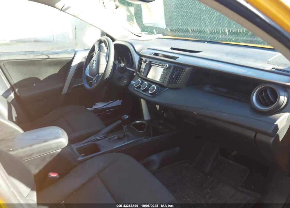 2017 TOYOTA RAV4 LE VIN: JTMBFREV6HJ125025