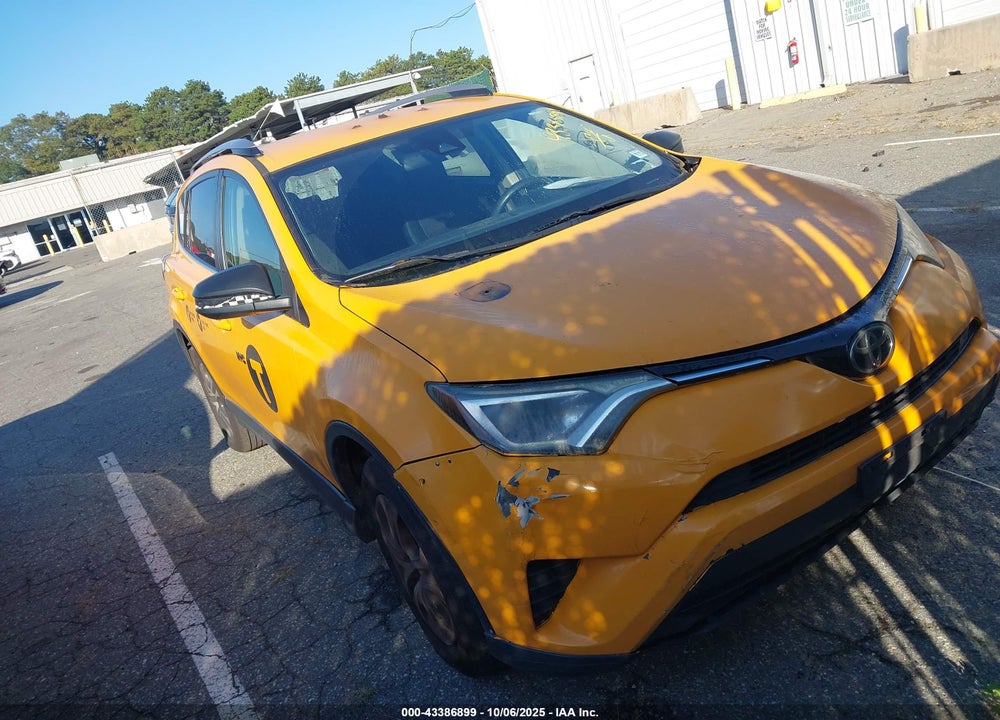 2017 TOYOTA RAV4 LE VIN: JTMBFREV6HJ125025