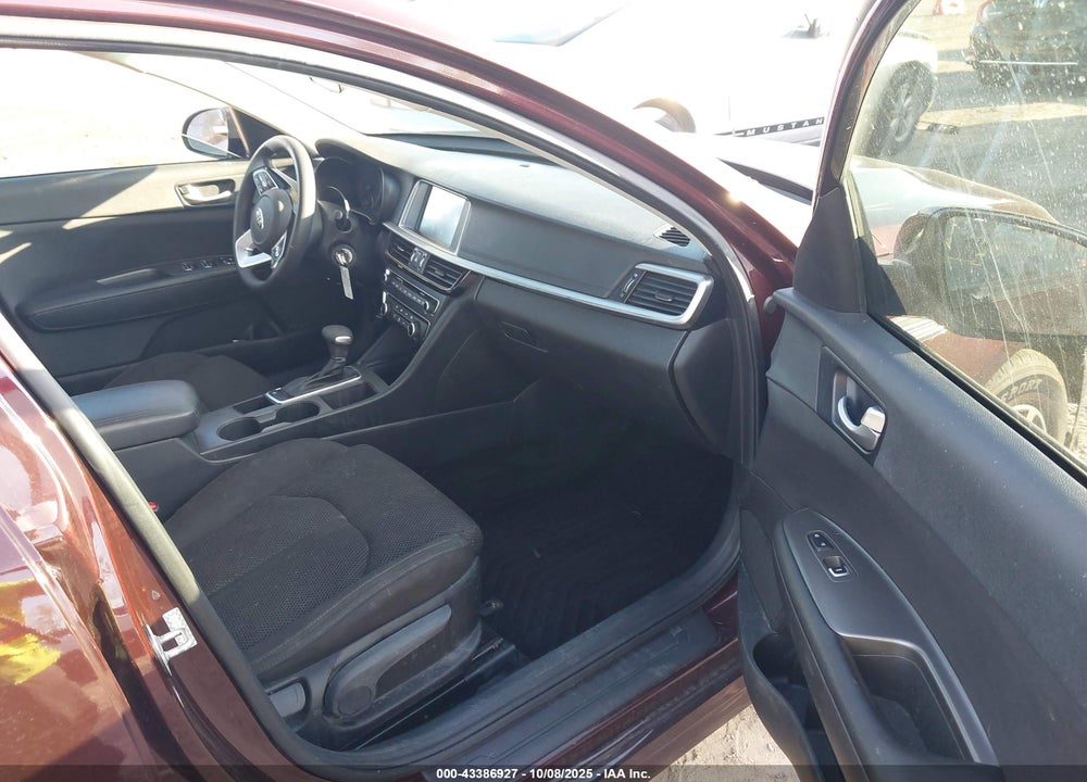 2020 KIA OPTIMA LX VIN: 5XXGT4L33LG421278