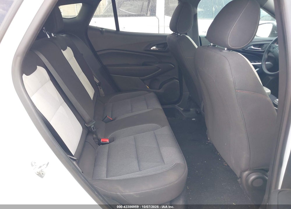 2024 CHEVROLET TRAX FWD 1RS VIN: KL77LGE24RC143809