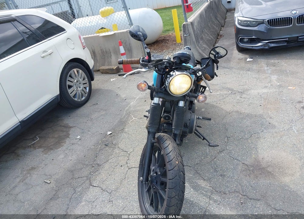 2015 YAMAHA XVS950 CR VIN: JYAVN06E4FA001113