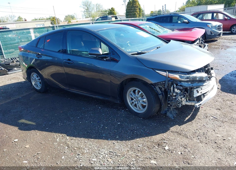 2017 TOYOTA PRIUS PRIME PREMIUM VIN: JTDKARFP9H3057743