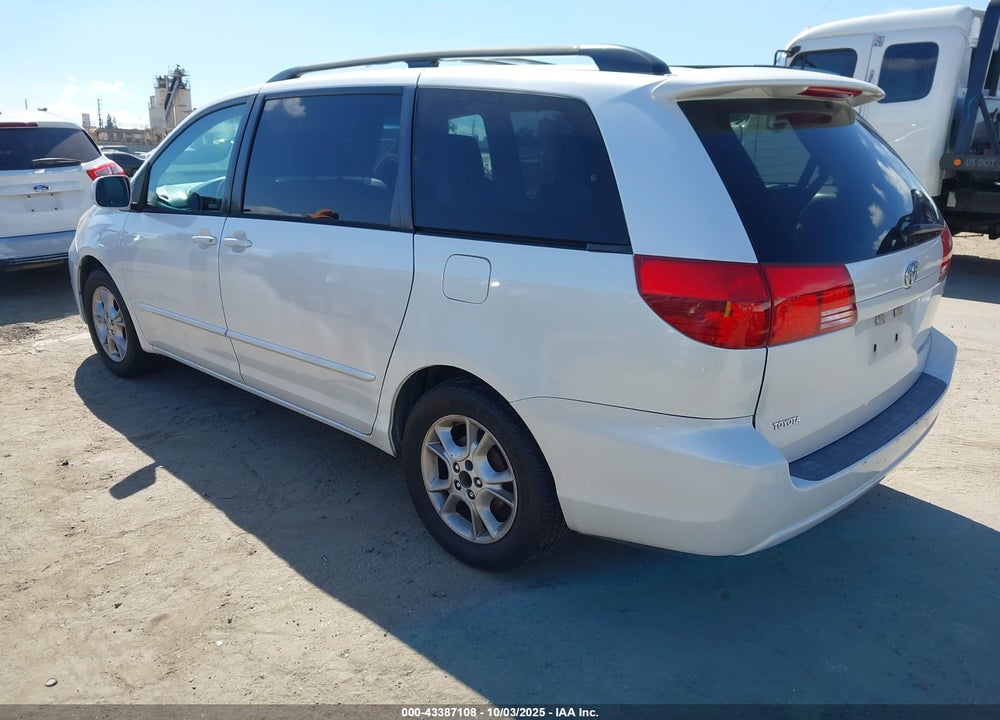 2004 TOYOTA SIENNA XLE VIN: 5TDZA22CX4S094673