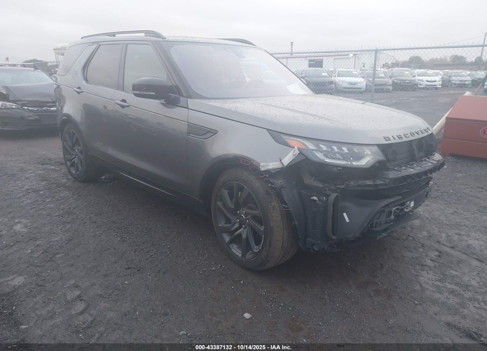 2019 LAND ROVER DISCOVERY HSE LUXURY VIN: SALRT2RV4K2403729