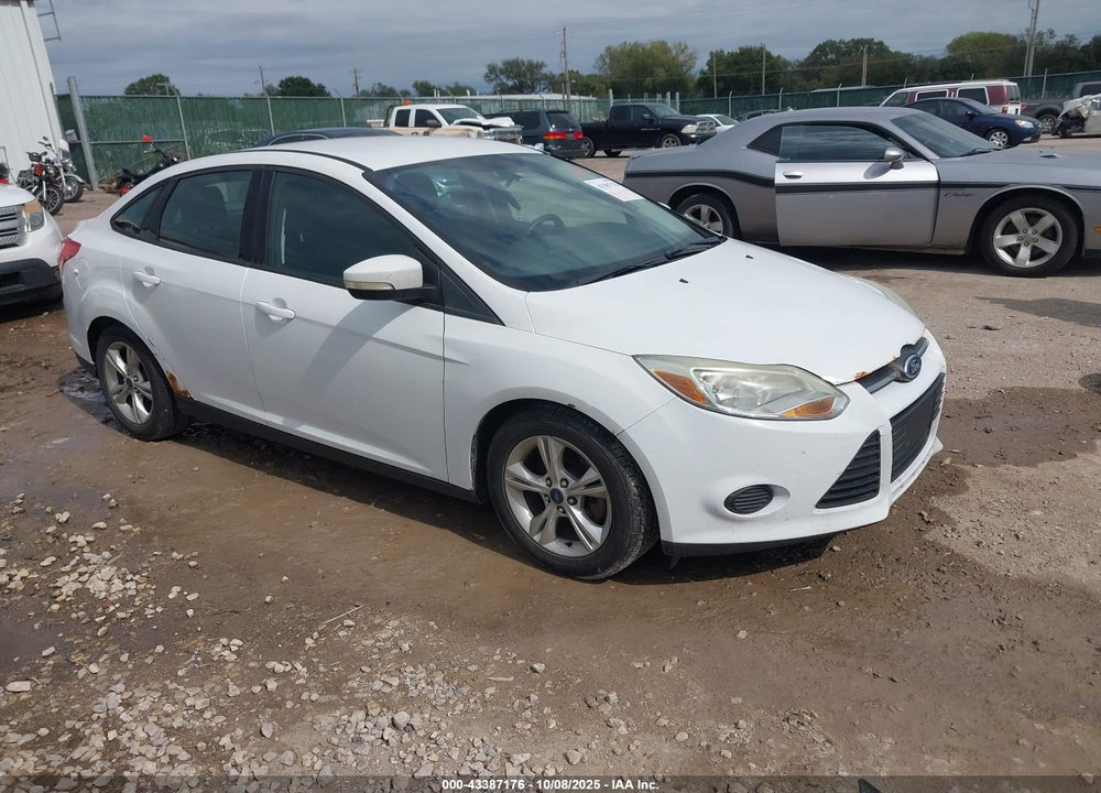 2014 FORD FOCUS SE VIN: 1FADP3F28EL232235