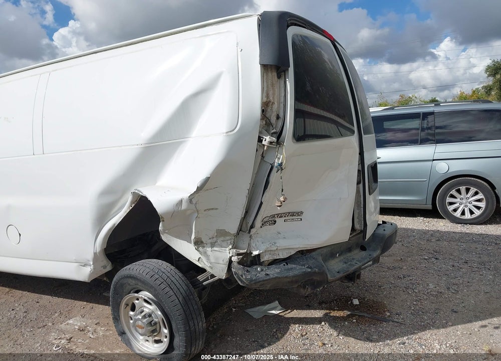 2015 CHEVROLET EXPRESS 2500 WORK VAN VIN: 1GCWGGCF9F1228676