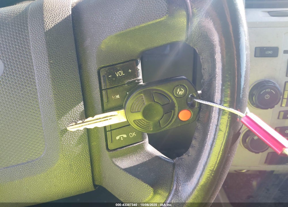 2011 FORD ESCAPE XLT VIN: 1FMCU0DG7BKA31127