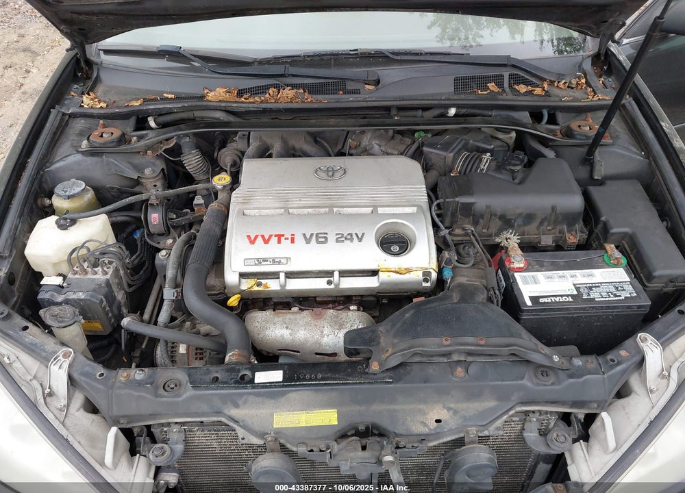 2005 TOYOTA CAMRY XLE V6 VIN: 4T1BF30K35U085678