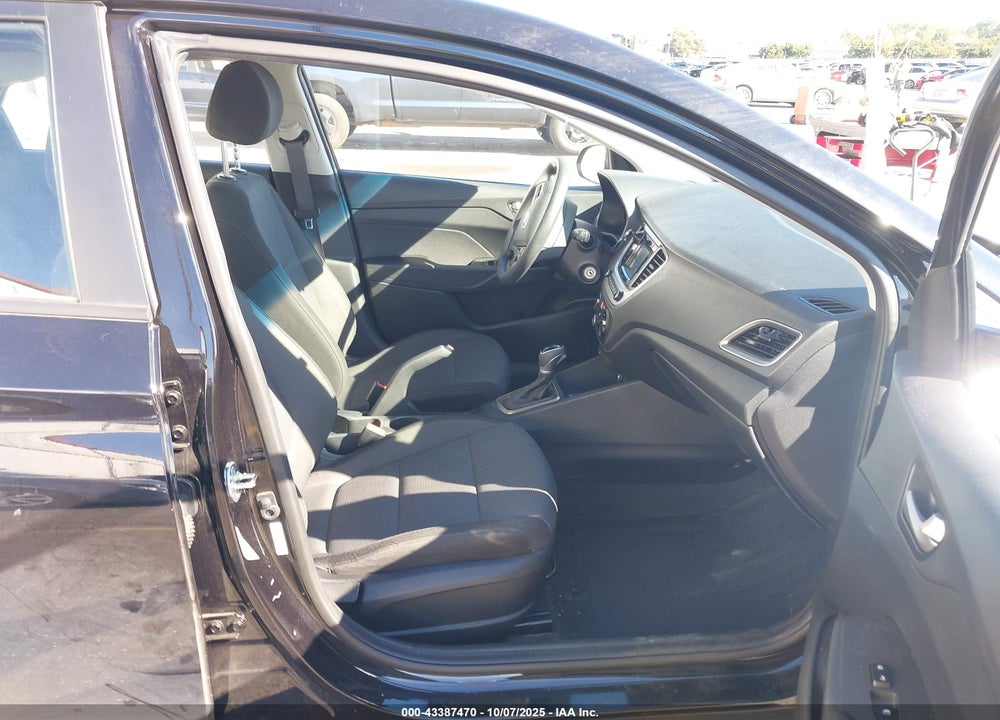 2018 HYUNDAI ACCENT VIN: 3KPC24A39JE026192